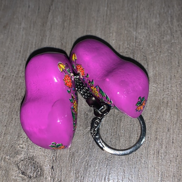 Dutch Shoes Keychain - Picture 3 of 3